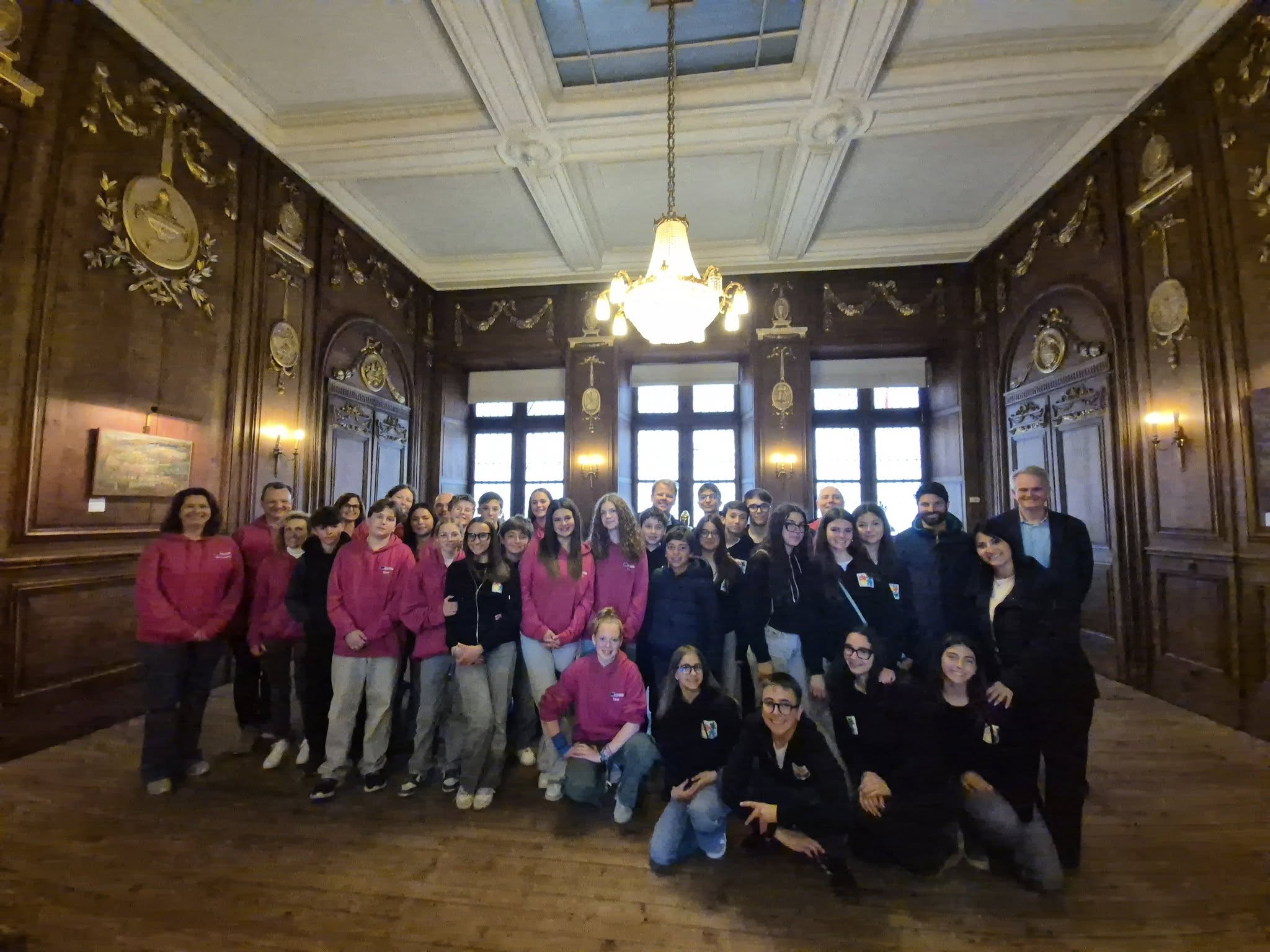 502471089_1324779015877621_8053835632880752536_n